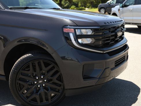 New 2026 Ford Expedition Platinum AWD/4WD image 2