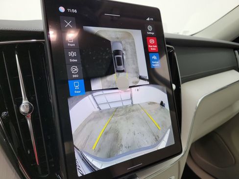 New 2026 Volvo XC60 B5 Ultra w/ Protection Package Premier image 29