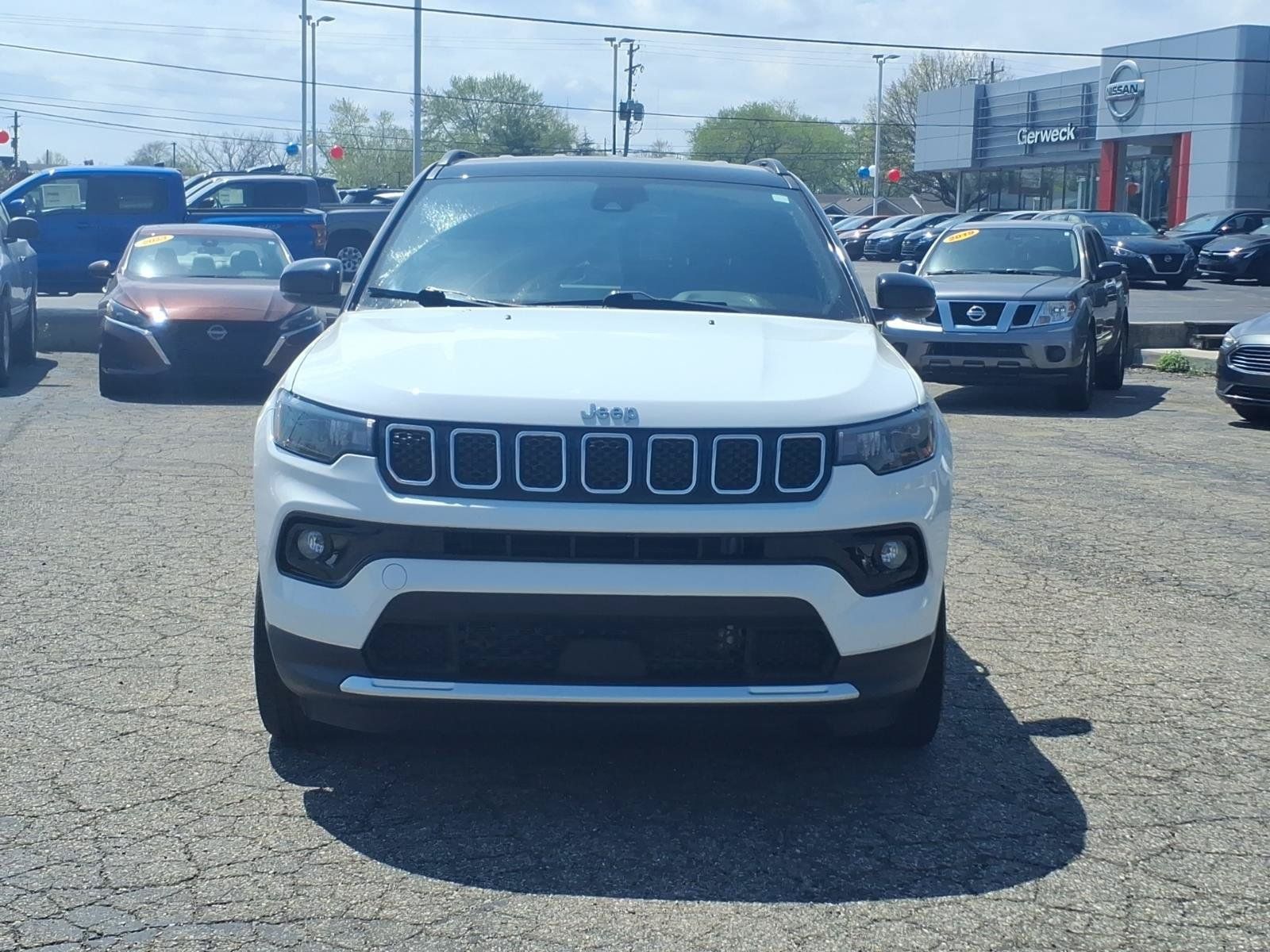 Used 2023 Jeep Compass Limited AWD/4WD image 2