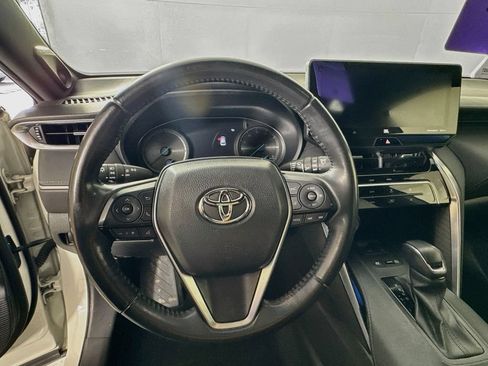 Used 2022 Toyota Venza Limited AWD/4WD image 11