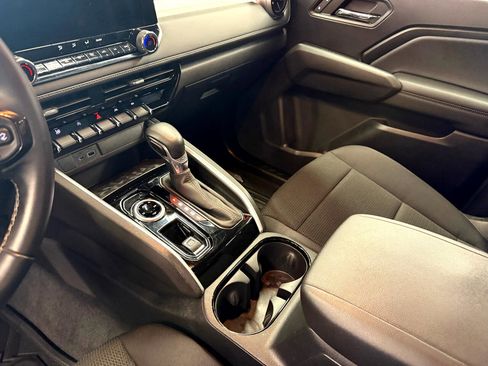 Used 2023 Chevrolet Colorado LT w/ LT Convenience Package image 17