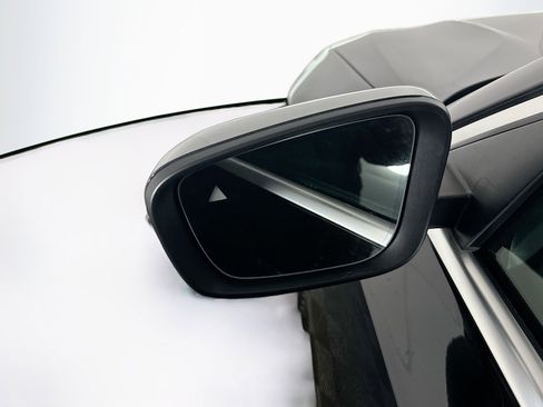 Used 2025 BMW 330i Sedan image 16