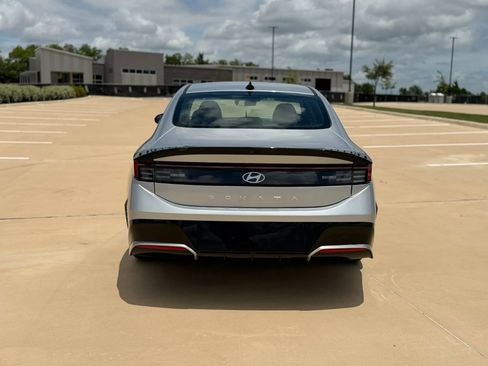 Used 2025 Hyundai Sonata SEL FWD image 5