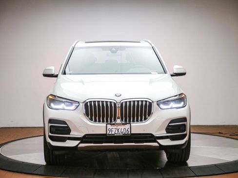 Used 2023 BMW X5 xDrive40i w/ Climate Comfort Package AWD/4WD image 7