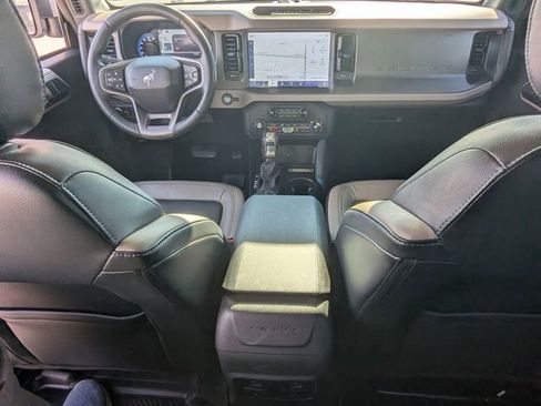 Used 2024 Ford Bronco Wildtrak image 22