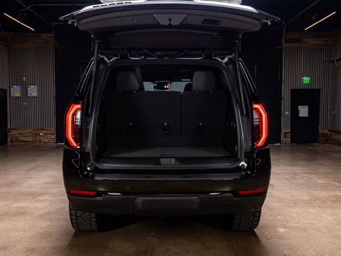 Used 2026 GMC Yukon Elevation AWD/4WD image 9