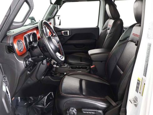 Used 2022 Jeep Wrangler Unlimited Rubicon w/ Cold Weather Group image 28