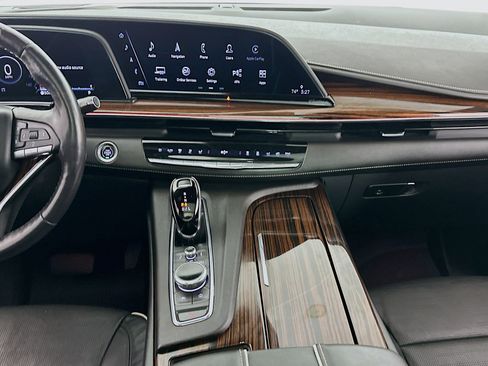 Used 2023 Cadillac Escalade Premium Luxury w/ Performance Package AWD/4WD image 11