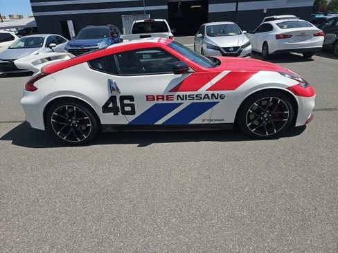 Used 2019 Nissan 370Z NISMO RWD image 7