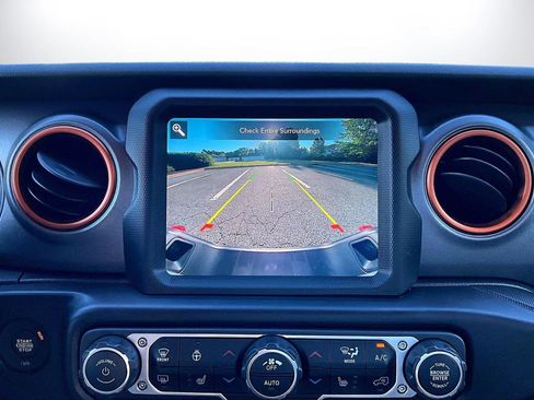 Certified 2022 Jeep Gladiator Mojave w/ LED Lighting Group AWD/4WD image 14