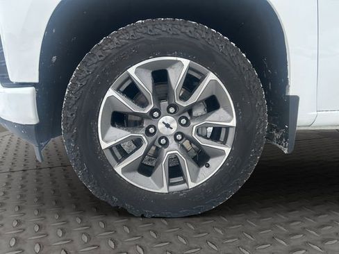 Used 2021 Chevrolet Silverado 1500 RST w/ Z71 Off-Road Package image 27
