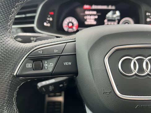 Used 2023 Audi SQ7 Prestige image 19