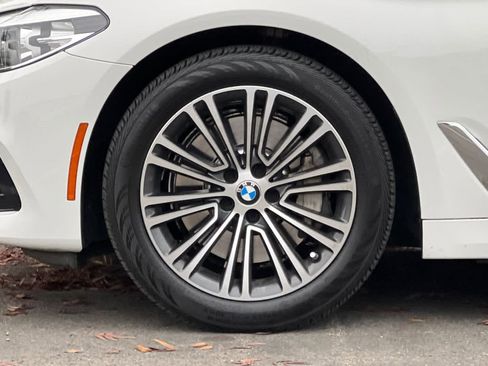 Used 2019 BMW 530i w/ Convenience Package image 26