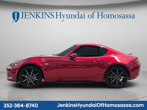 Used 2025 MAZDA MX-5 Miata RF Grand Touring w/ Weather Package RWD image 8
