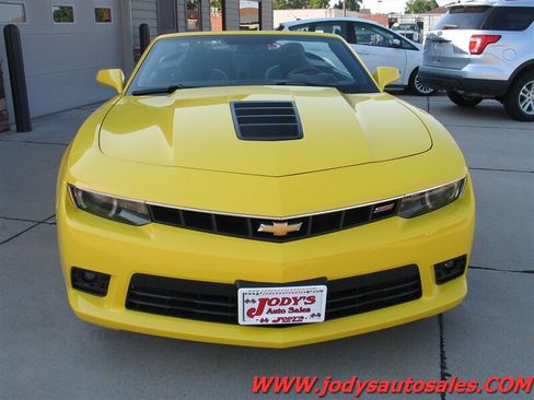 Used 2015 Chevrolet Camaro SS w/ RS Package RWD image 40