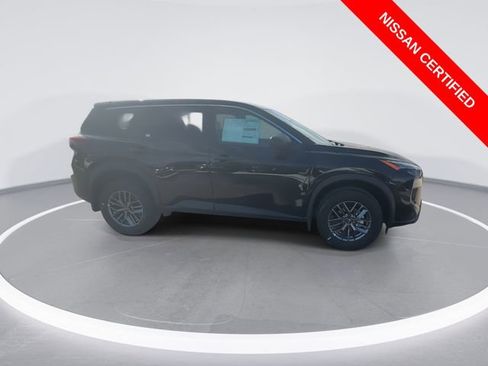 Used 2025 Nissan Rogue S AWD/4WD image 9