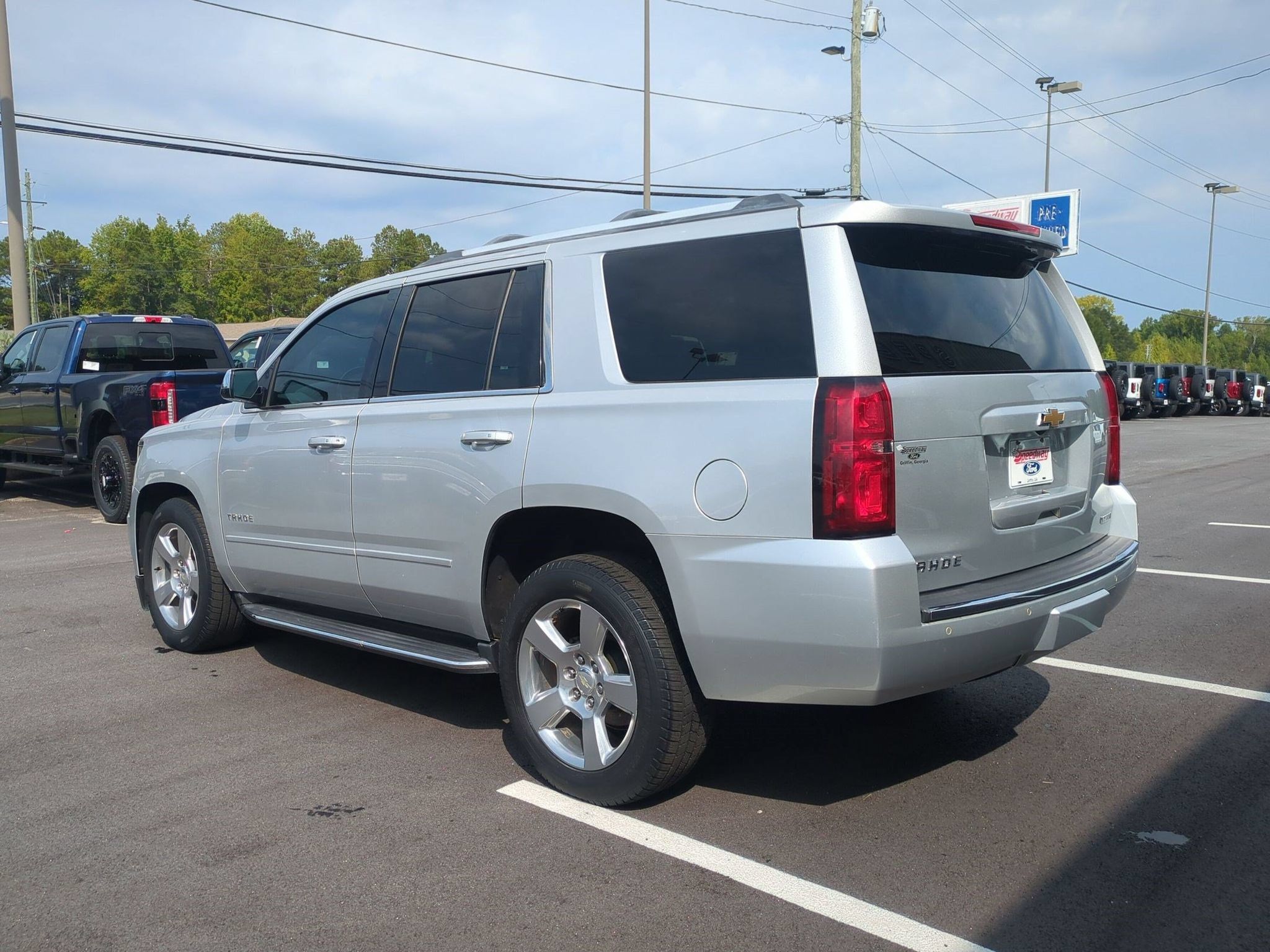 Used 2018 Chevrolet Tahoe Premier RWD image 10