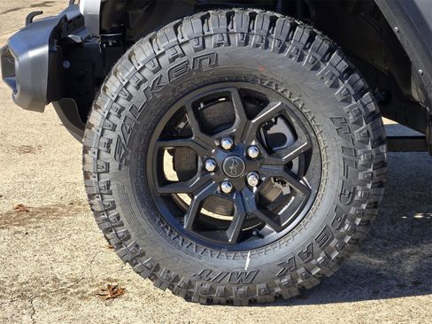 New 2025 Jeep Wrangler Unlimited Sport image 9