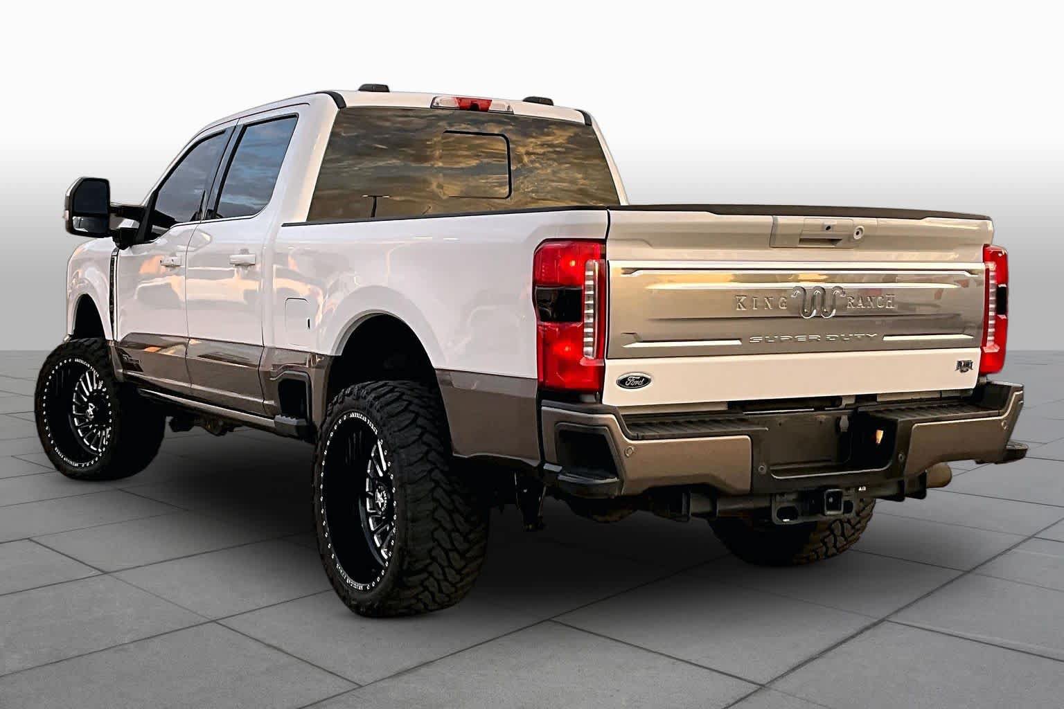 Used 2023 Ford F250 King Ranch w/ FX4 Off-Road Package AWD/4WD image 12