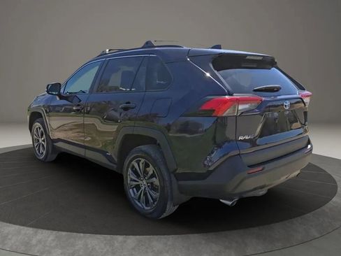 Used 2023 Toyota RAV4 XLE Premium AWD/4WD image 4