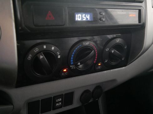 Used 2013 Toyota Tacoma 4x4 Access Cab w/ SR5 Pkg image 23