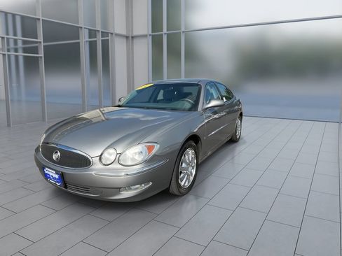 Used 2007 Buick LaCrosse CXL w/ Driver Confidence Package FWD image 4