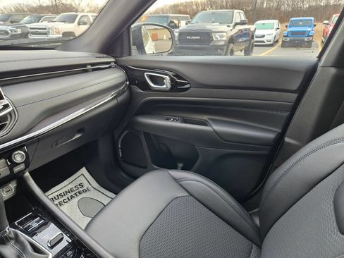 New 2026 Jeep Compass Latitude AWD/4WD image 29