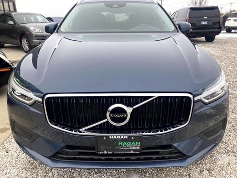 Used 2019 Volvo XC60 T5 Momentum w/ Premium Package image 3