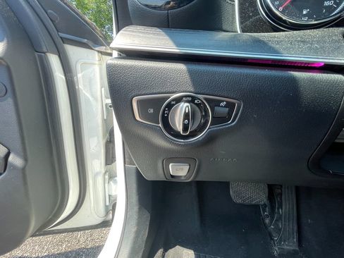 Used 2017 Mercedes-Benz E 300 4MATIC image 14
