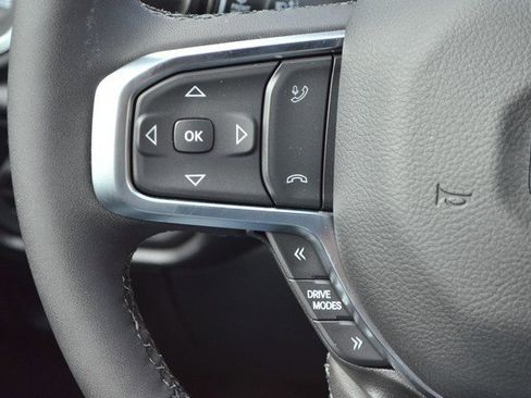 New 2026 RAM 1500 4x4 Crew Cab image 17