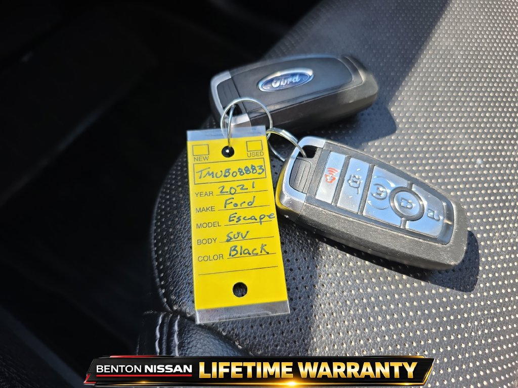 Used 2021 Ford Escape SEL w/ Technology Package AWD/4WD image 14