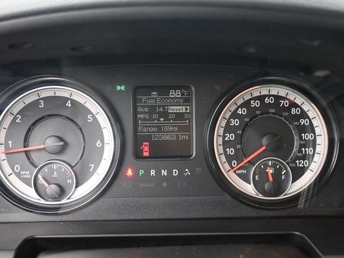 Used 2017 RAM 2500 Tradesman w/ Chrome Appearance Group image 7