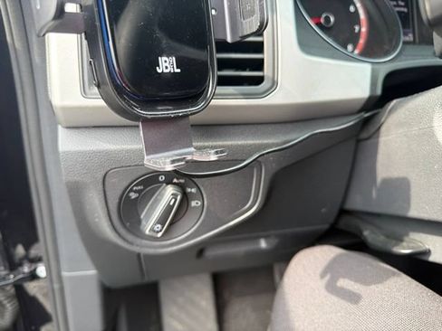 Used 2021 Volkswagen Atlas Cross Sport S FWD image 18