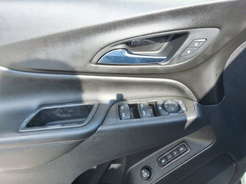 Used 2021 Chevrolet Equinox Premier FWD image 21