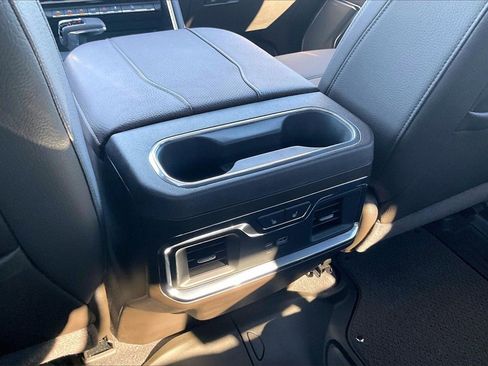 Used 2025 GMC Sierra 1500 Denali w/ Technology Package image 11