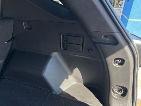 Used 2023 Chevrolet Equinox LT image 9