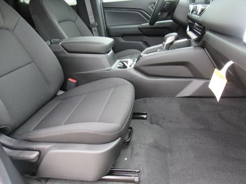 New 2026 GMC Canyon Elevation w/ Convenience Package image 10