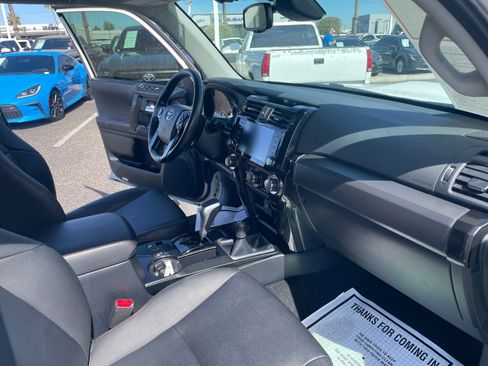 Certified 2023 Toyota 4Runner TRD Off-Road Premium w/ Moonroof Package image 31