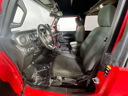 Used 2021 Jeep Wrangler Sport S image 20