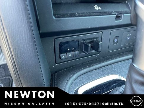 Used 2021 Nissan Armada SL w/ Midnight Edition Package RWD image 18