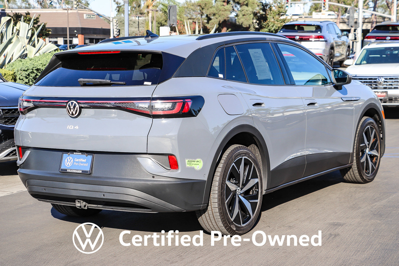 Used 2023 Volkswagen ID.4 Pro S AWD/4WD image 7