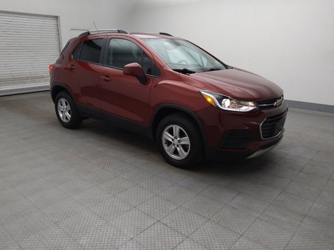Used 2022 Chevrolet Trax LT w/ Driver Confidence Package AWD/4WD image 11