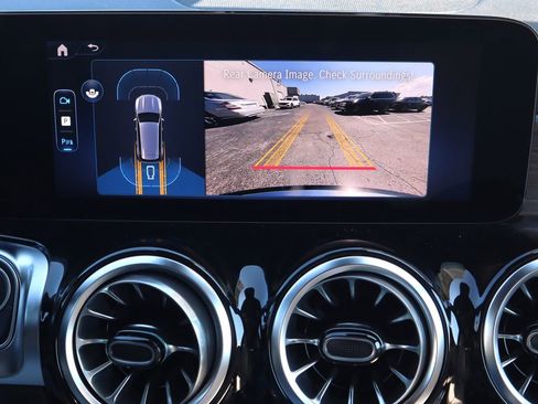 New 2026 Mercedes-Benz GLB 250 4MATIC image 14