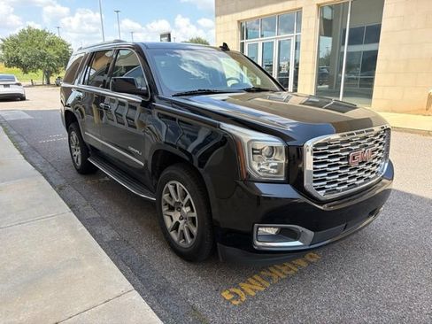 Used 2018 GMC Yukon Denali AWD/4WD image 4