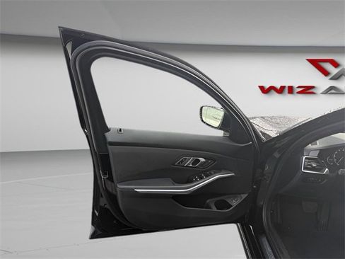 Used 2019 BMW 330i xDrive Sedan w/ Convenience Package image 8