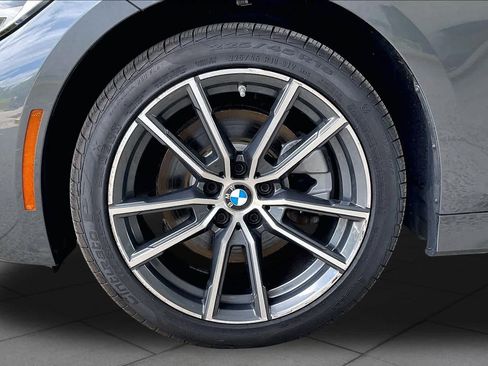 Used 2019 BMW 330i xDrive Sedan w/ Driving Assistance Package AWD/4WD image 10