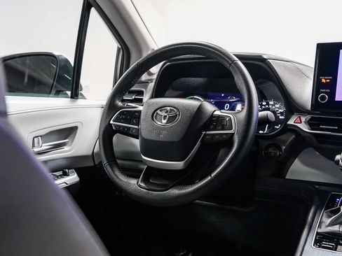 Certified 2025 Toyota Sienna XLE w/ XLE Plus Package AWD/4WD image 16
