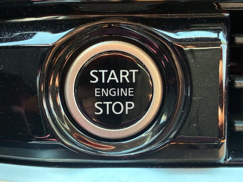 Used 2024 Nissan Pathfinder Platinum AWD/4WD image 25