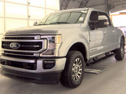Used 2022 Ford F250 Lariat w/ Lariat Ultimate Package AWD/4WD image 2