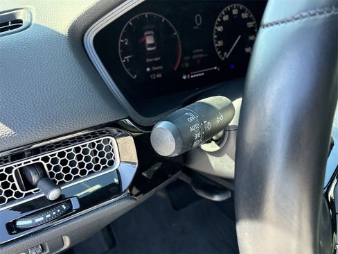 Used 2025 Honda Civic Sport image 21